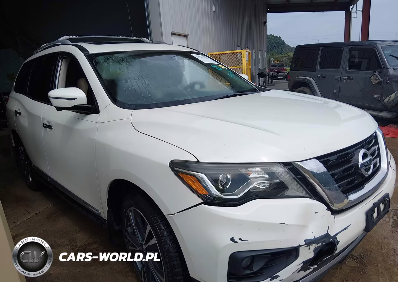 2017 Nissan Pathfinder Platinum