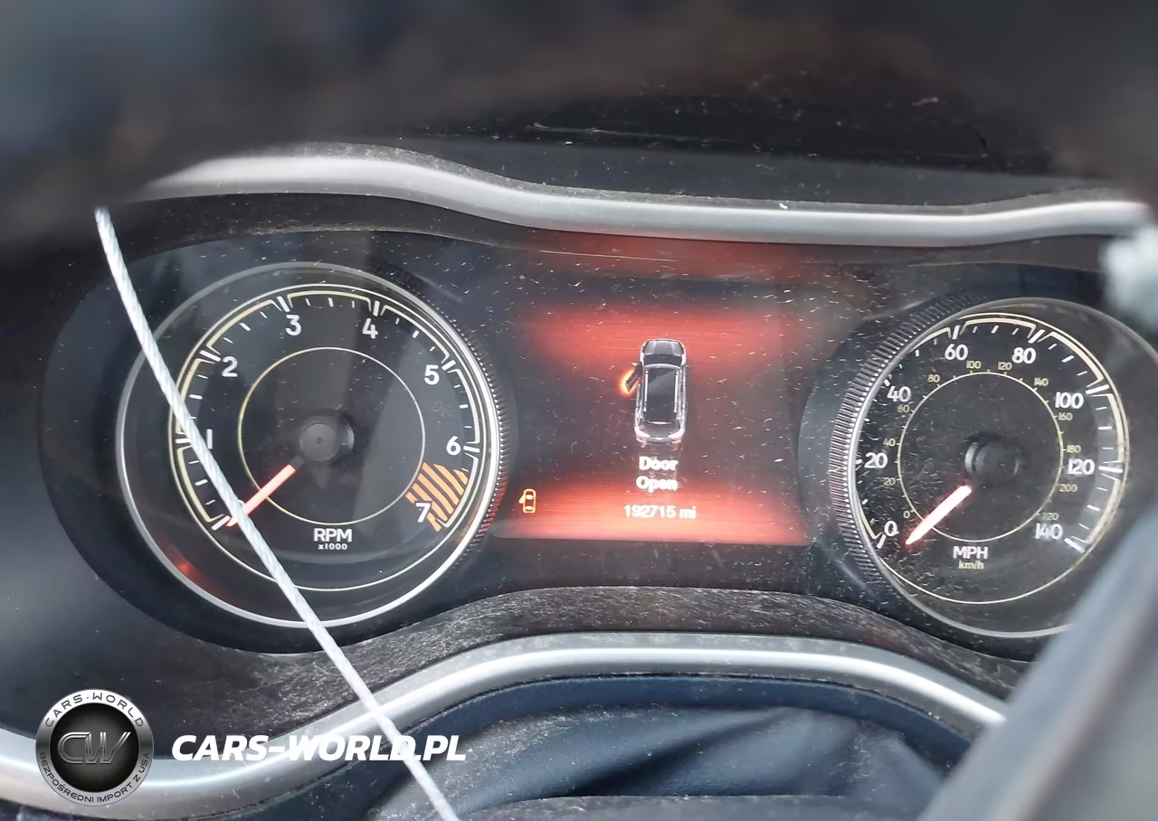 2014 Jeep Cherokee Limited VIN:1C4PJMDB1EW197988 - 7