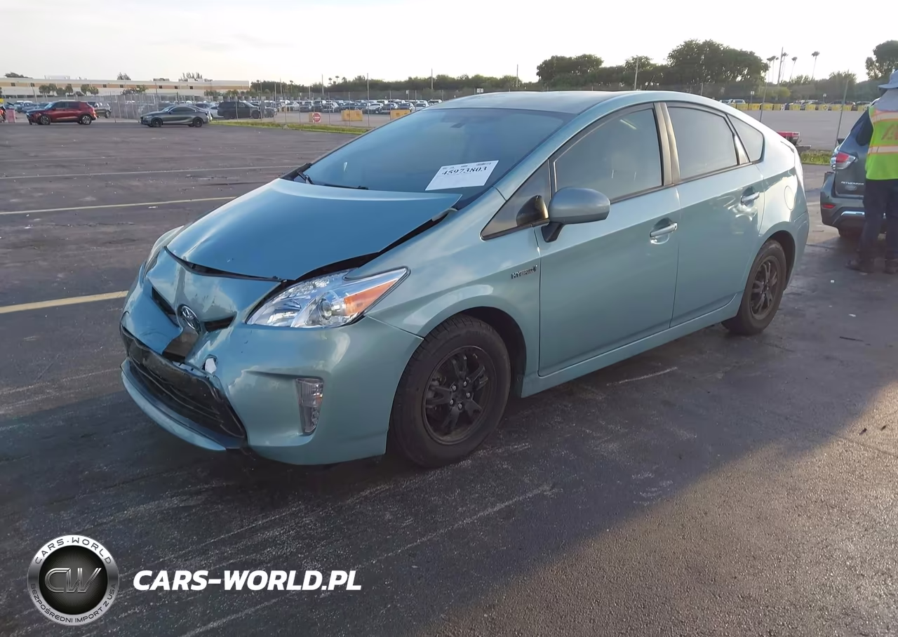 2015 Toyota Prius Two VIN:JTDKN3DU1F1966384 - 2