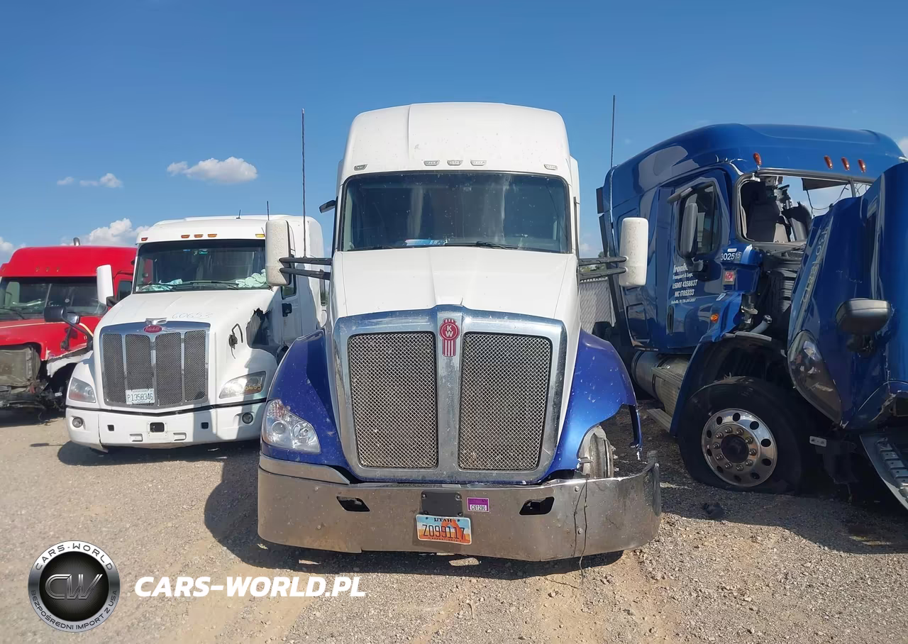 2020 Kenworth T680 VIN:1XKYDP9X7LJ401872 - 14