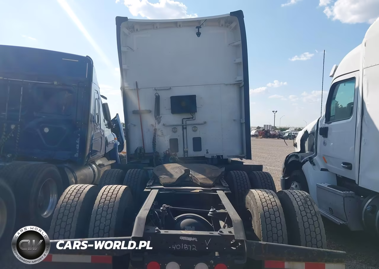 2020 Kenworth T680 VIN:1XKYDP9X7LJ401872 - 17