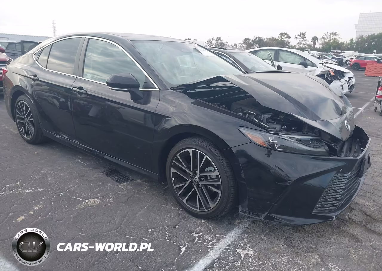2025 Toyota Camry Xle – zdjęcie 1 z 17