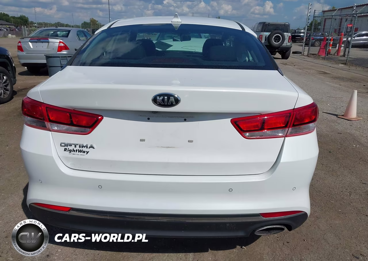 2018 Kia Optima Lx VIN:5XXGT4L33JG251498 - 16