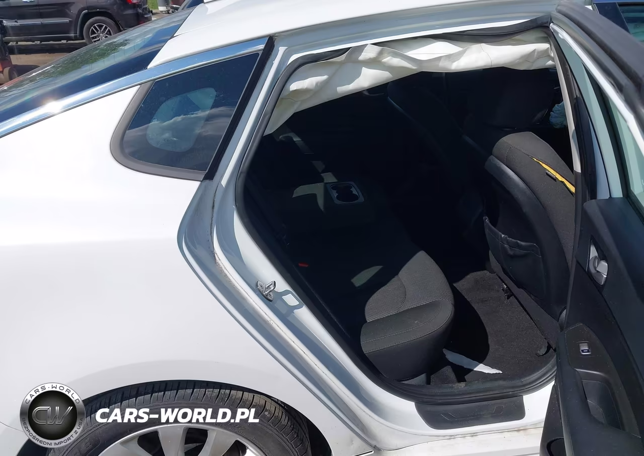 2018 Kia Optima Lx VIN:5XXGT4L33JG251498 - 8