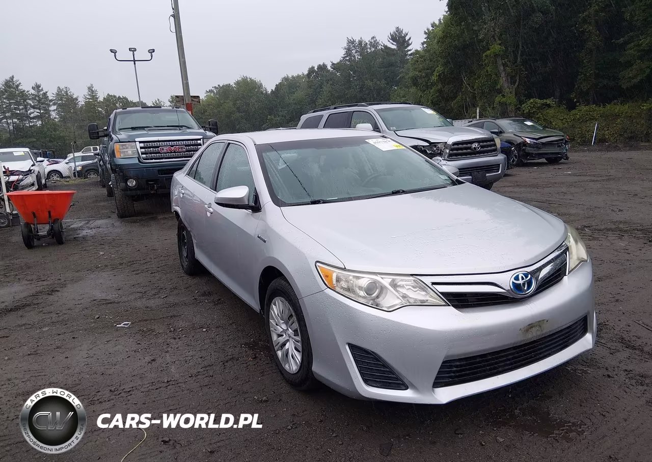 2012 Toyota Camry Hybrid Le – zdjęcie 1 z 17