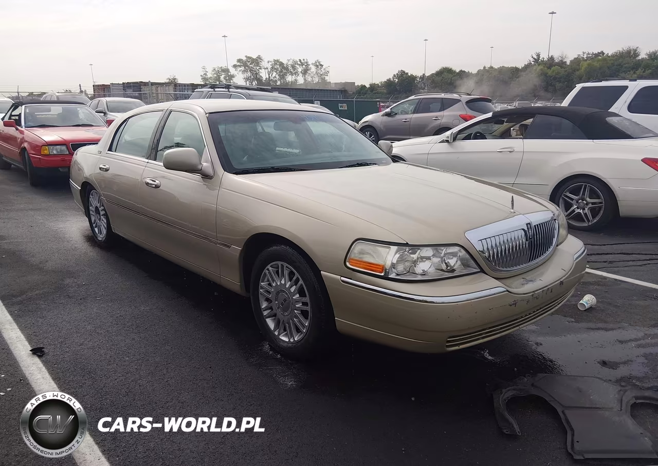 2009 Lincoln Town Car – zdjęcie 1 z 11