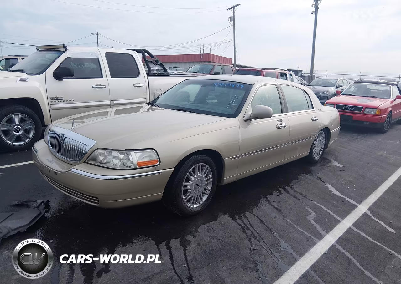 2009 Lincoln Town Car VIN:2LNHM82V59X636664 - 2