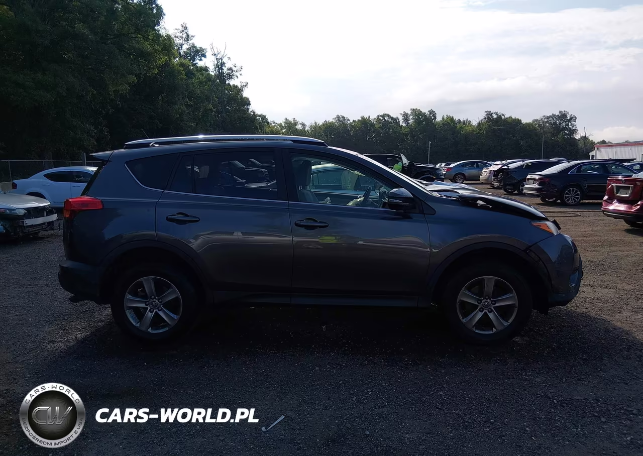 2015 Toyota Rav4 Xle VIN:JTMWFREV8FJ042310 - 13