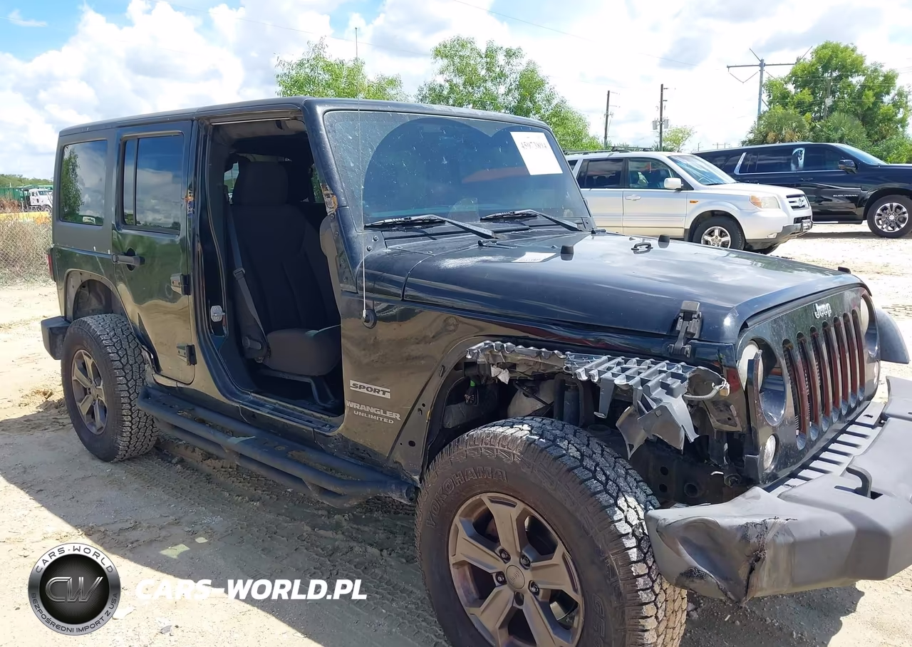2014 Jeep Wrangler Unlimited Sport VIN:1C4BJWDG8EL249832 - 6