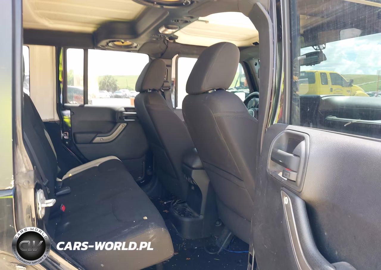 2014 Jeep Wrangler Unlimited Sport VIN:1C4BJWDG8EL249832 - 8