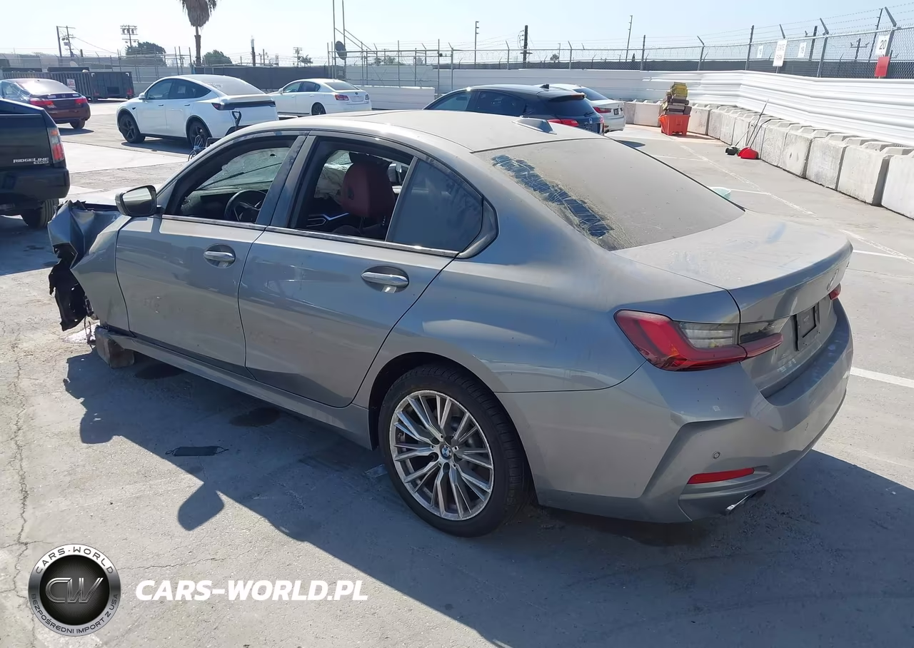 2023 BMW 330I VIN:3MW69FF04P8D11051 - 3
