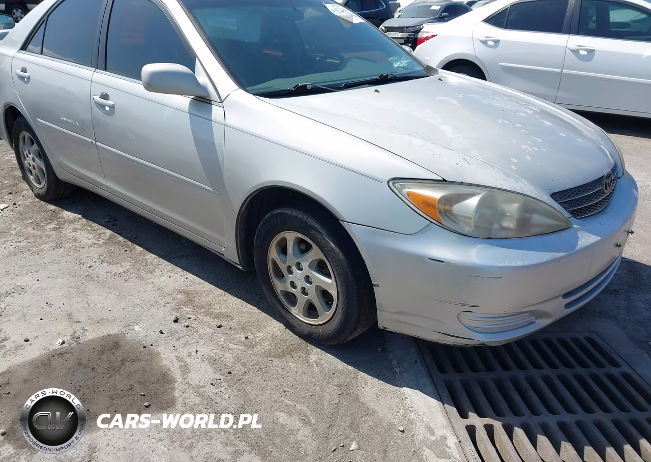 2002 Toyota Camry Le VIN:4T1BE32K12U097386 - 6