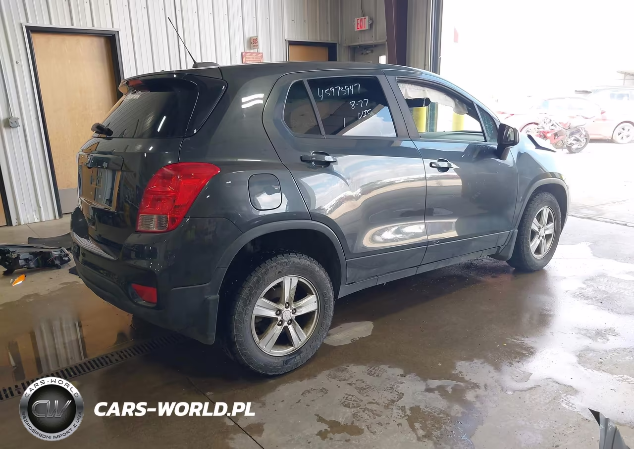 2019 Chevrolet Trax Ls VIN:3GNCJNSB7KL240410 - 4