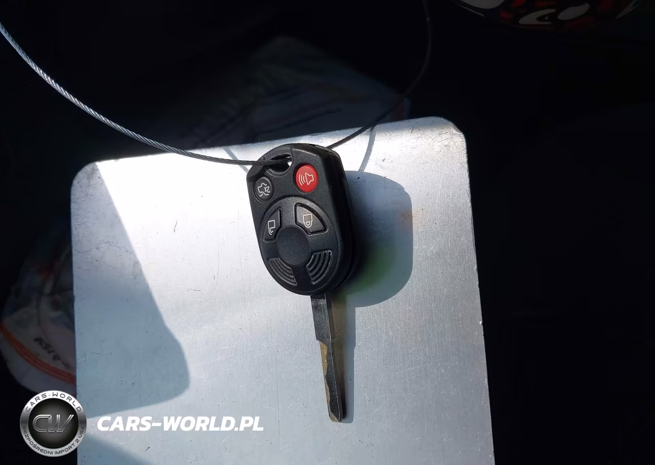 2018 Ford Focus Se VIN:1FADP3F27JL222077 - 11
