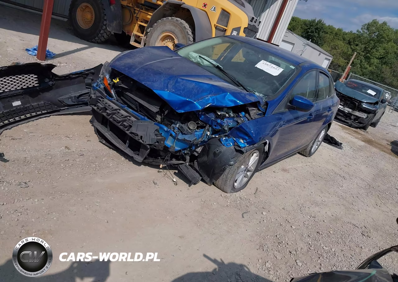 2018 Ford Focus Se VIN:1FADP3F27JL222077 - 2