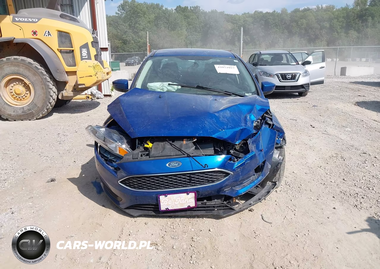 2018 Ford Focus Se VIN:1FADP3F27JL222077 - 6
