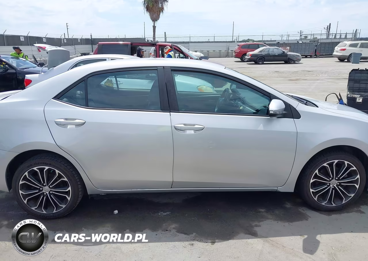 2016 Toyota Corolla S Plus VIN:2T1BURHE5GC699997 - 13