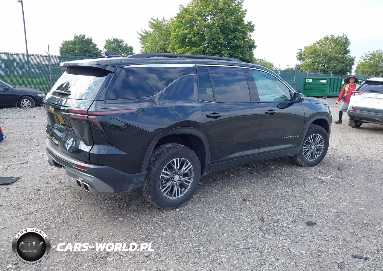 2025 Chevrolet Traverse Awd Lt VIN:1GNEVGRS3SJ159118 - 4
