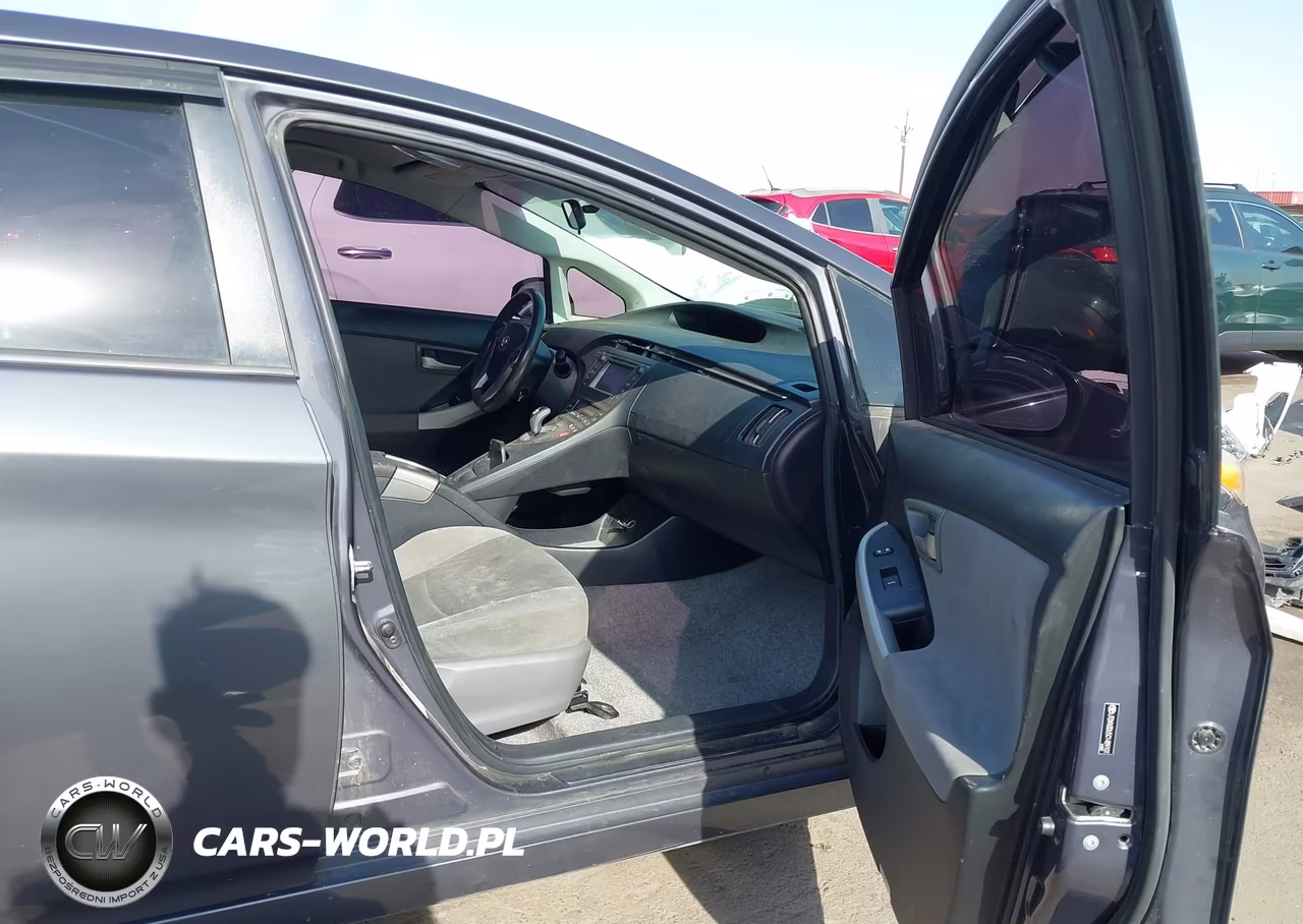 2012 Toyota Prius Two VIN:JTDKN3DU5C1489101 - 5