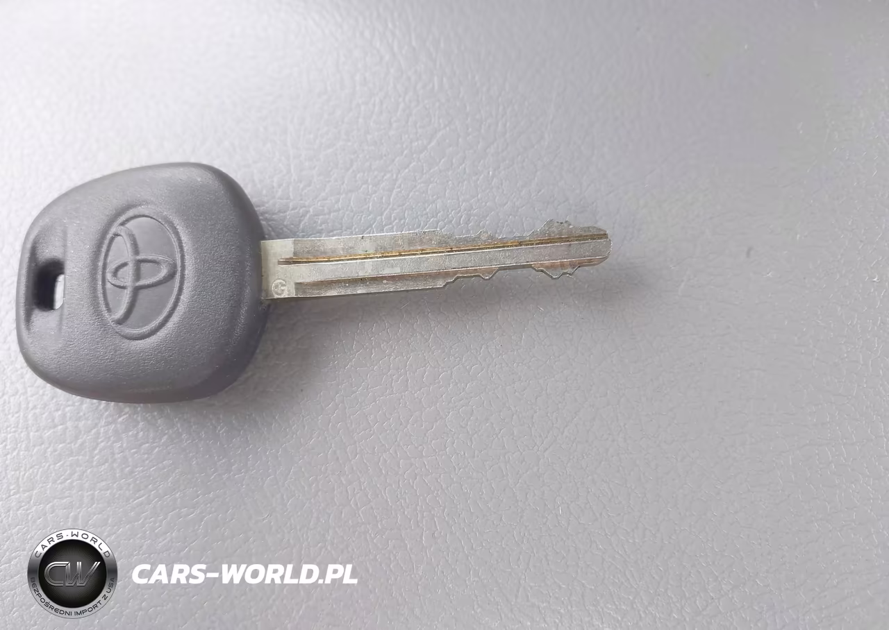 2013 Toyota Corolla Le VIN:JTDBU4EE8DJ117141 - 11