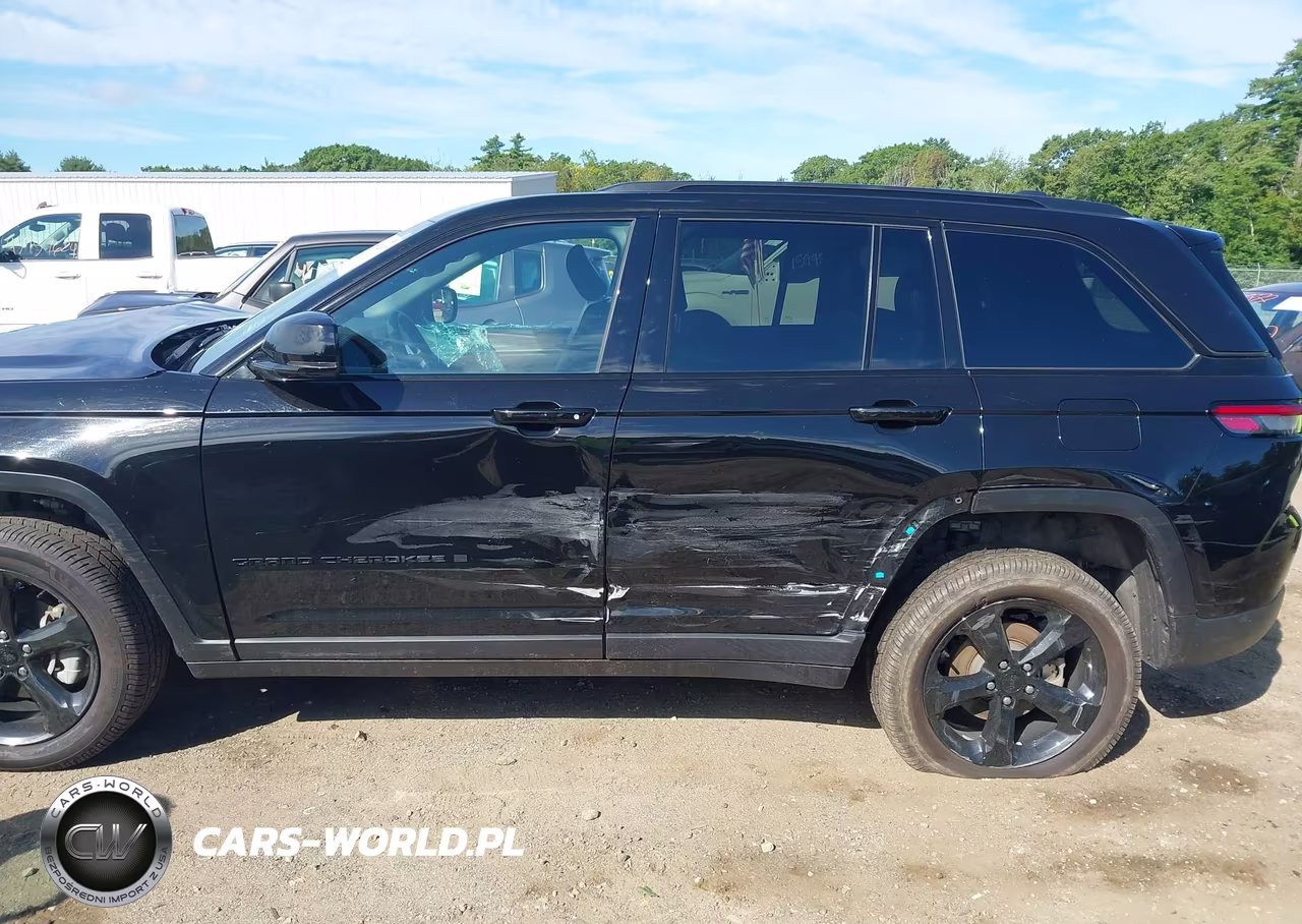 2024 Jeep Grand Cherokee Limited 4X4 VIN:1C4RJHBG0R8605423 - 14