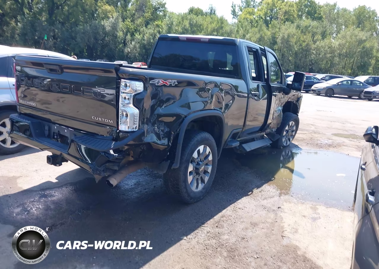 2023 Chevrolet Silverado 2500Hd 4Wd Standard Bed Custom VIN:1GC5YME77PF115861 - 4