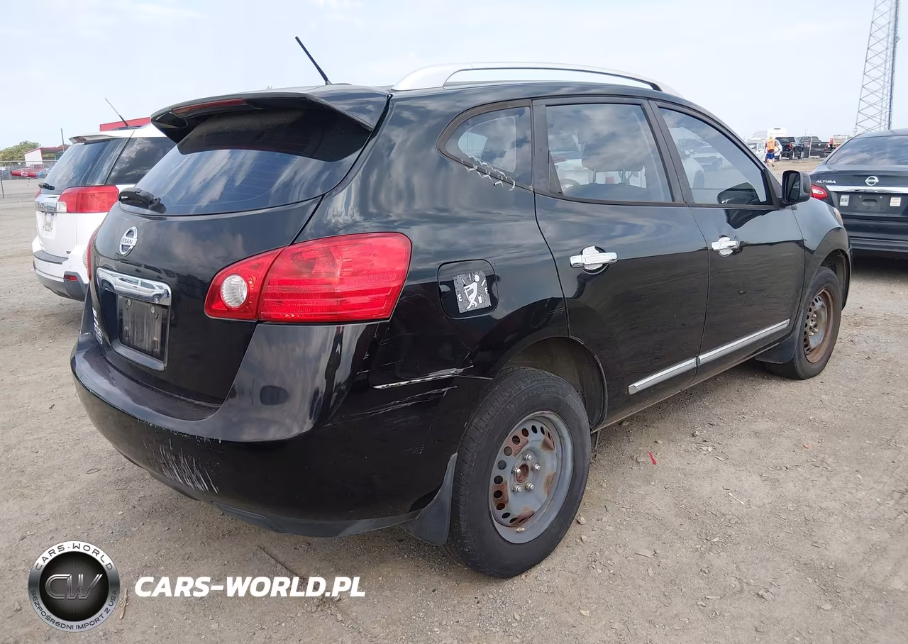 2015 Nissan Rogue Select S VIN:JN8AS5MT8FW664413 - 4