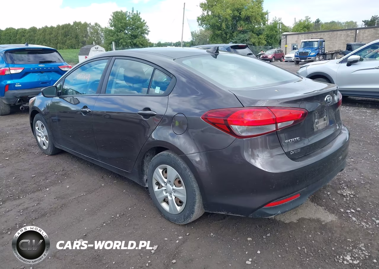 2018 Kia Forte Lx VIN:3KPFK4A7XJE201145 - 3