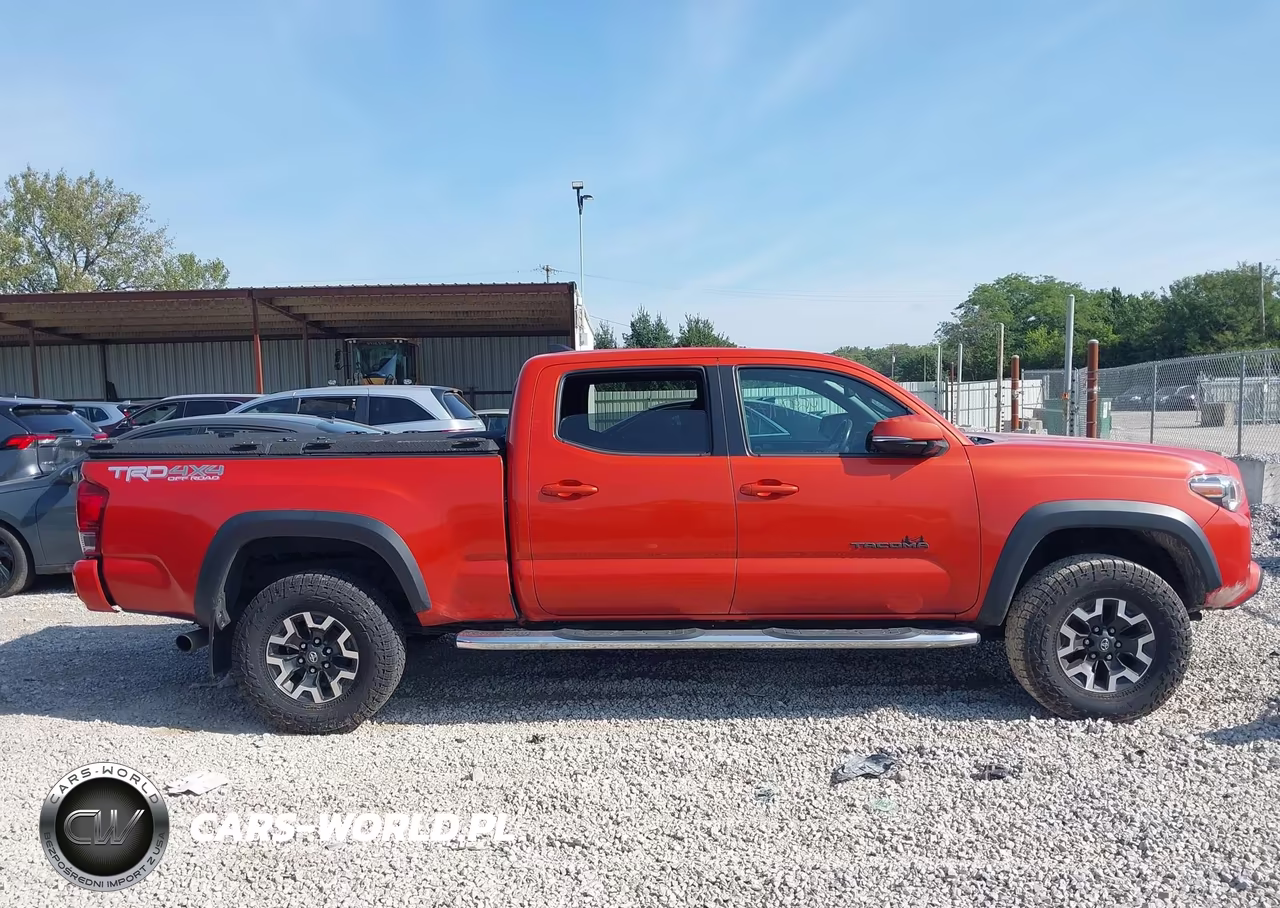 2016 Toyota Tacoma Trd Off Road VIN:5TFDZ5BN0GX009733 - 13
