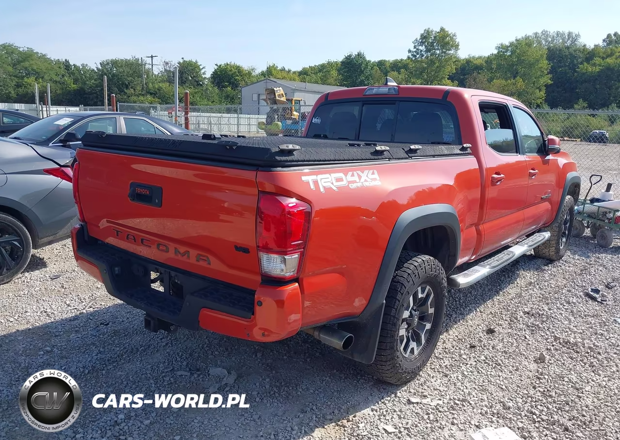 2016 Toyota Tacoma Trd Off Road VIN:5TFDZ5BN0GX009733 - 4