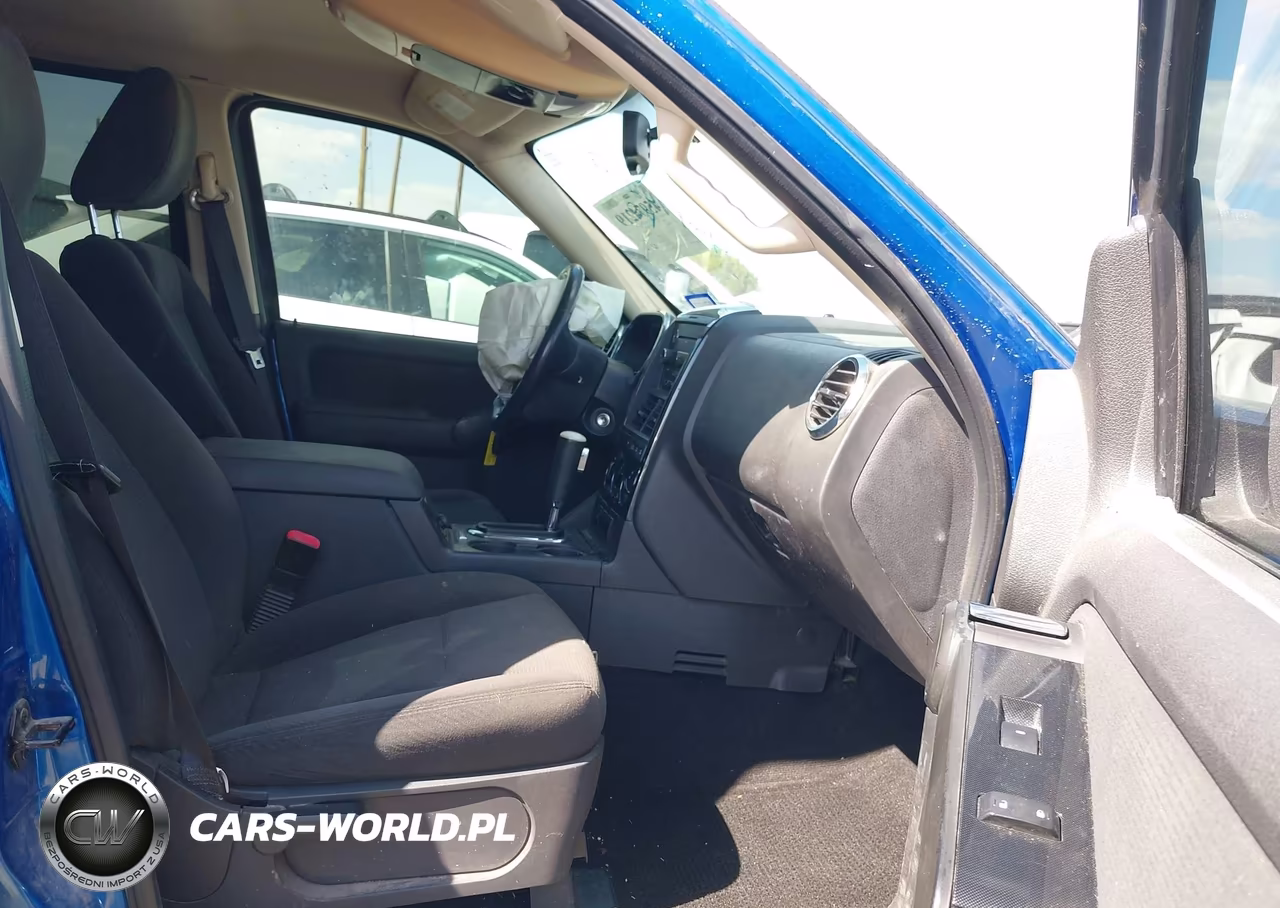 2010 Ford Explorer Xlt VIN:1FMEU7DEXAUA19105 - 5