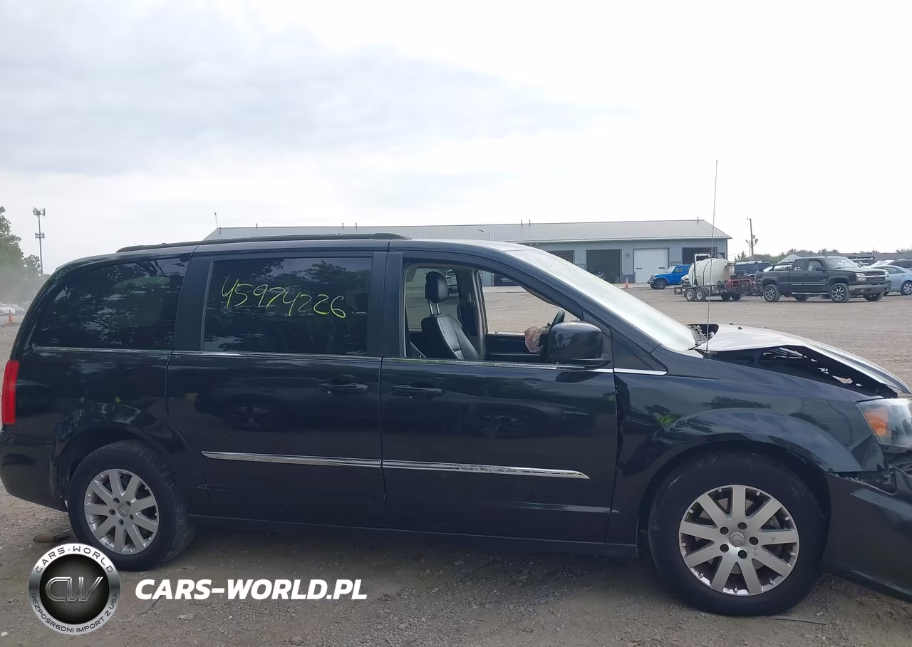 2014 Chrysler Town & Country Touring VIN:2C4RC1BG9ER382170 - 13
