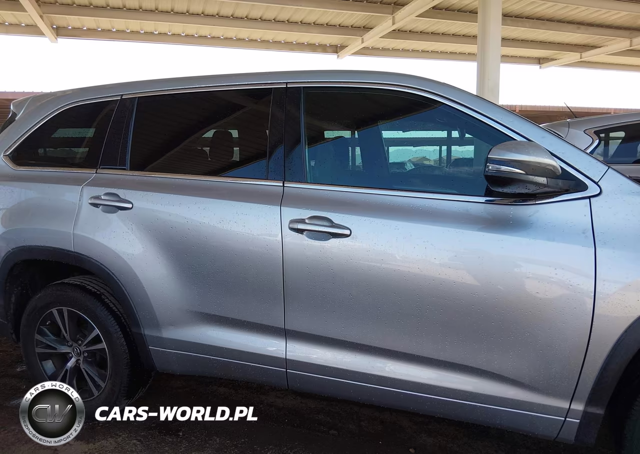 2018 Toyota Highlander Le VIN:5TDZZRFH3JS236736 - 13