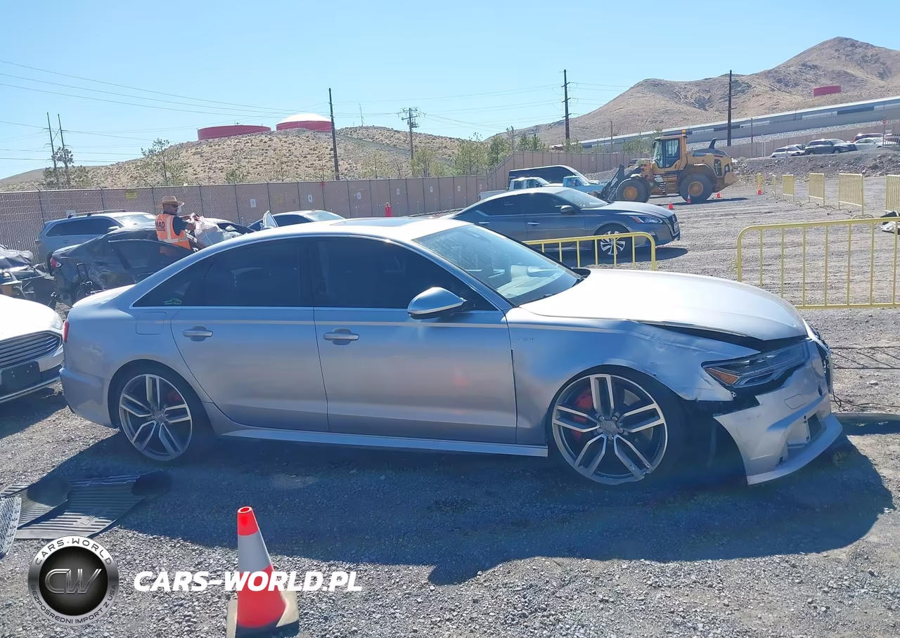2016 Audi S6 Prestige VIN:WAUH2AFC2GN010561 - 13