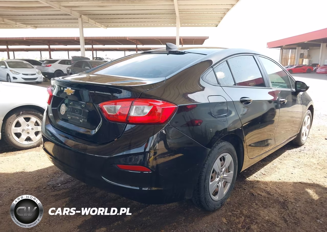 2018 Chevrolet Cruze Ls Auto VIN:1G1BC5SM7J7199627 - 4