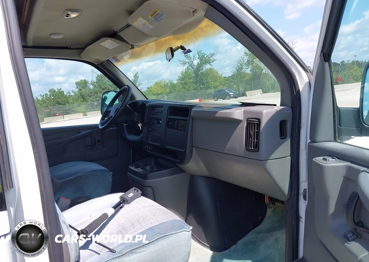 2003 Chevrolet Express VIN:1GCHG39UX31162349 - 5