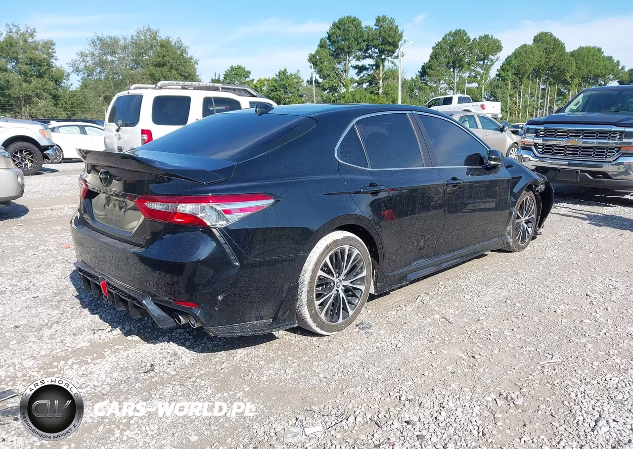 2019 Toyota Camry Se VIN:4T1B11HK4KU842039 - 4