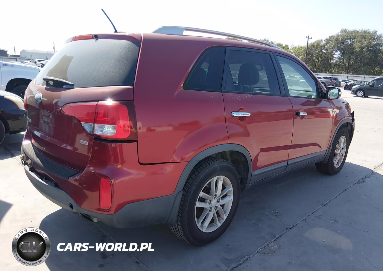 2015 Kia Sorento Lx V6 VIN:5XYKT4A76FG551703 - 4