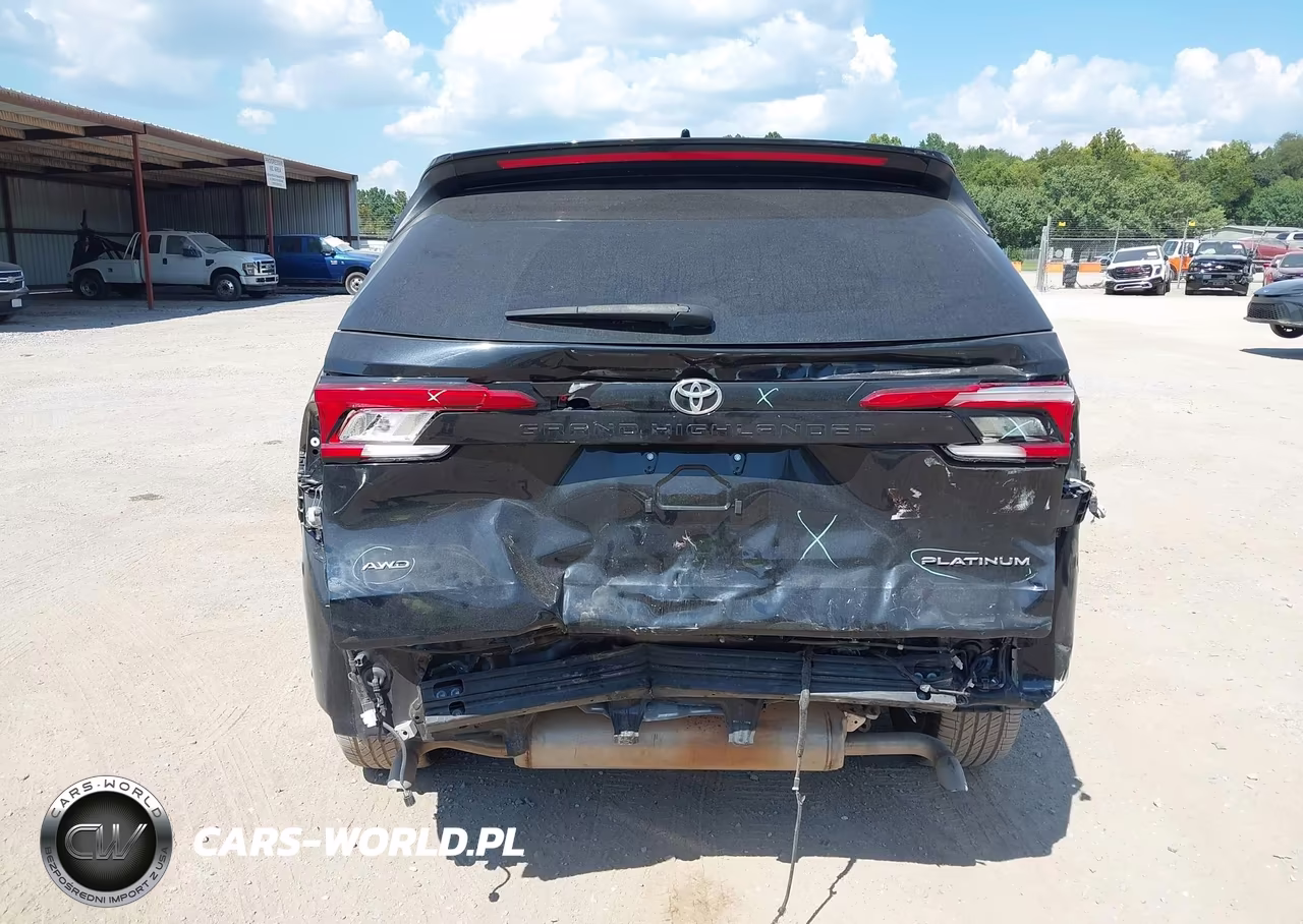2024 Toyota Grand Highlander Platinum VIN:5TDAAAB54RS003008 - 16