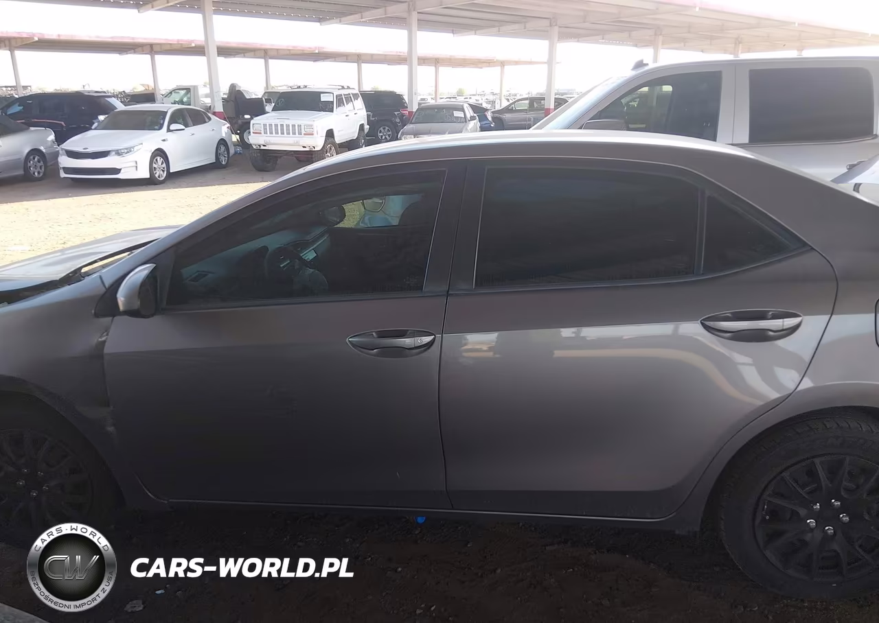 2015 Toyota Corolla Le VIN:5YFBURHE6FP281527 - 14