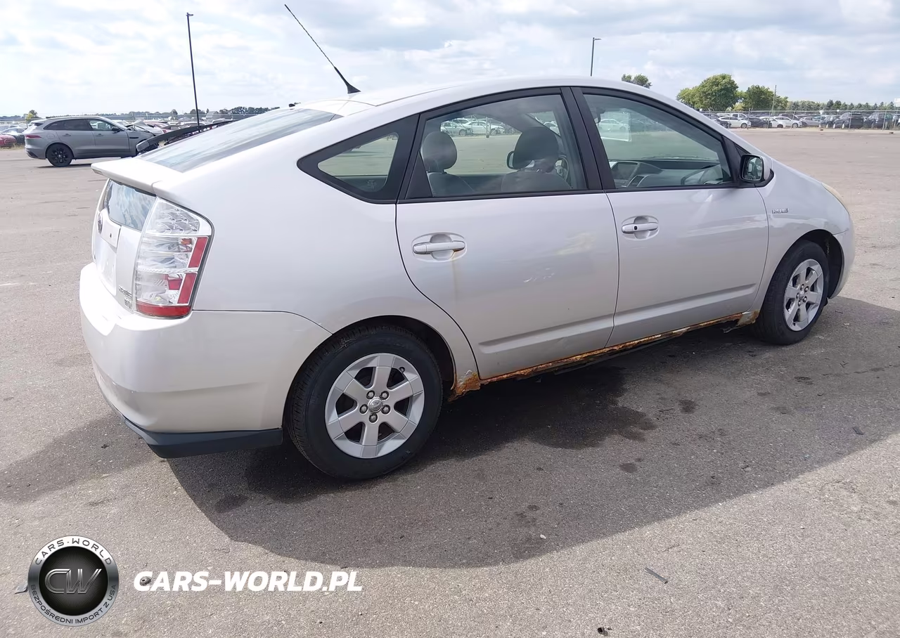 2007 Toyota Prius VIN:JTDKB20U073240675 - 4