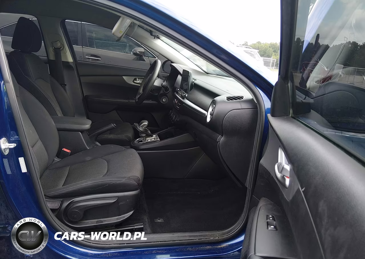 2022 Kia Forte Lxs VIN:3KPF24AD4NE420548 - 5