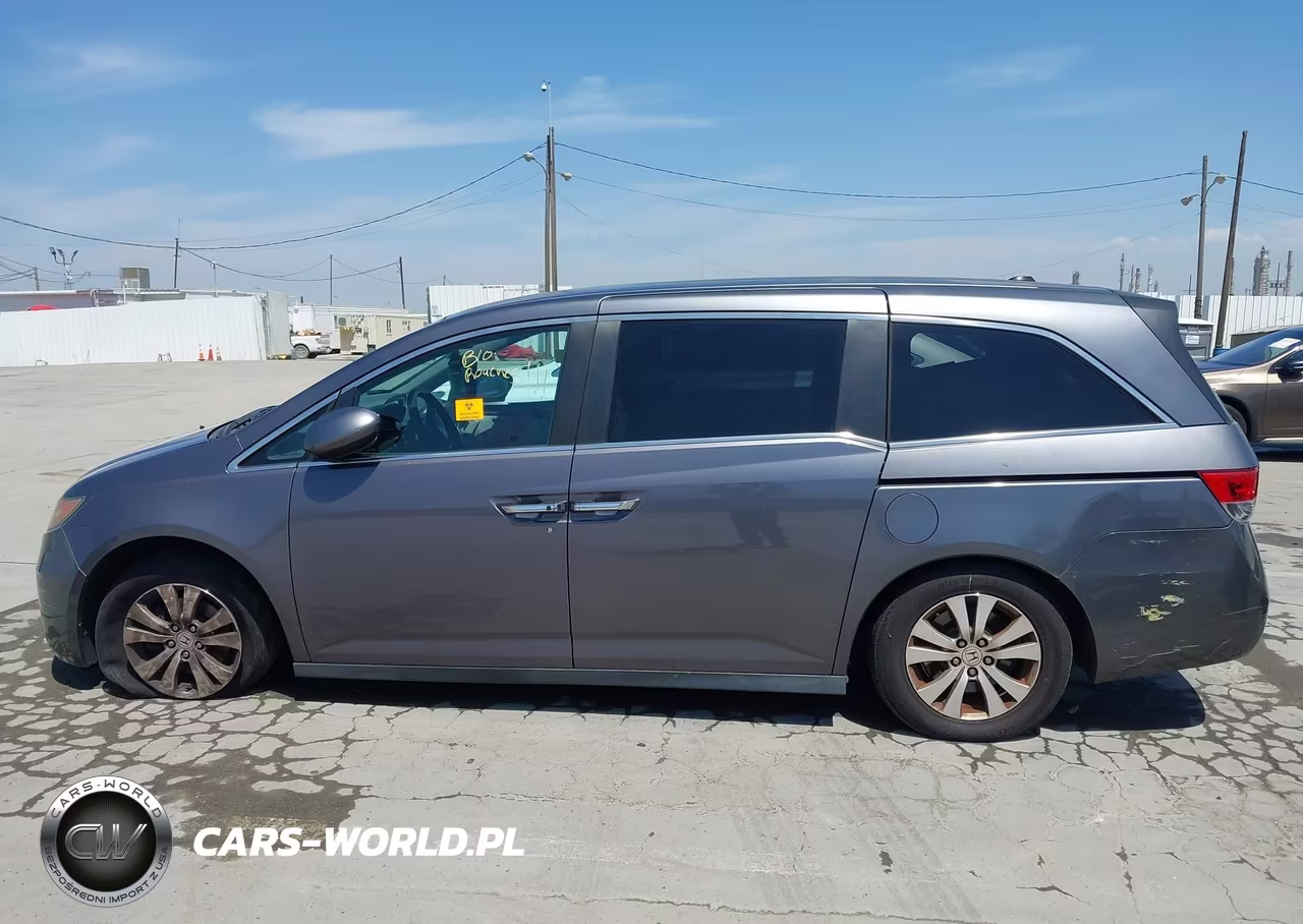 2016 Honda Odyssey Se VIN:5FNRL5H39GB141820 - 14