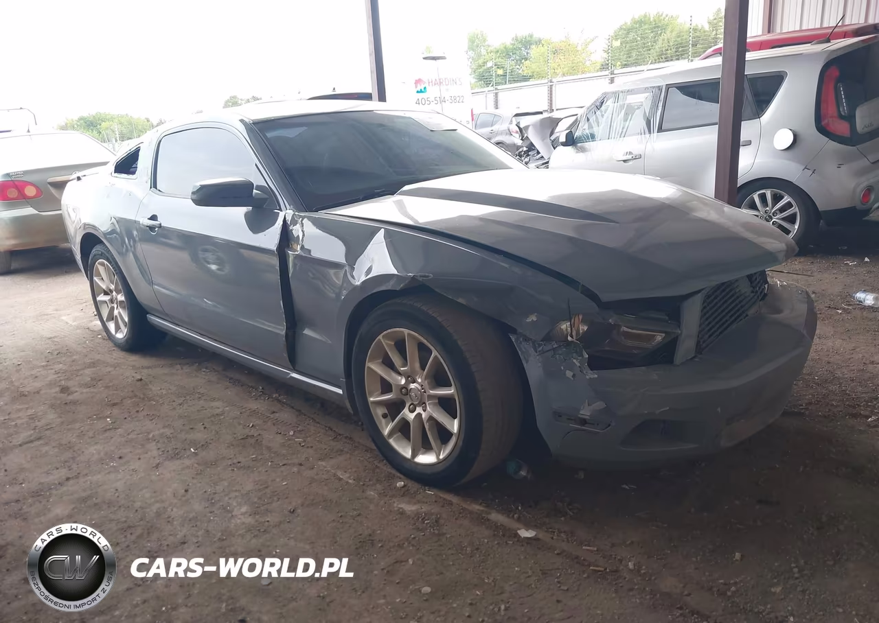 2010 Ford Mustang V6-V6 Premium – zdjęcie 1 z 12