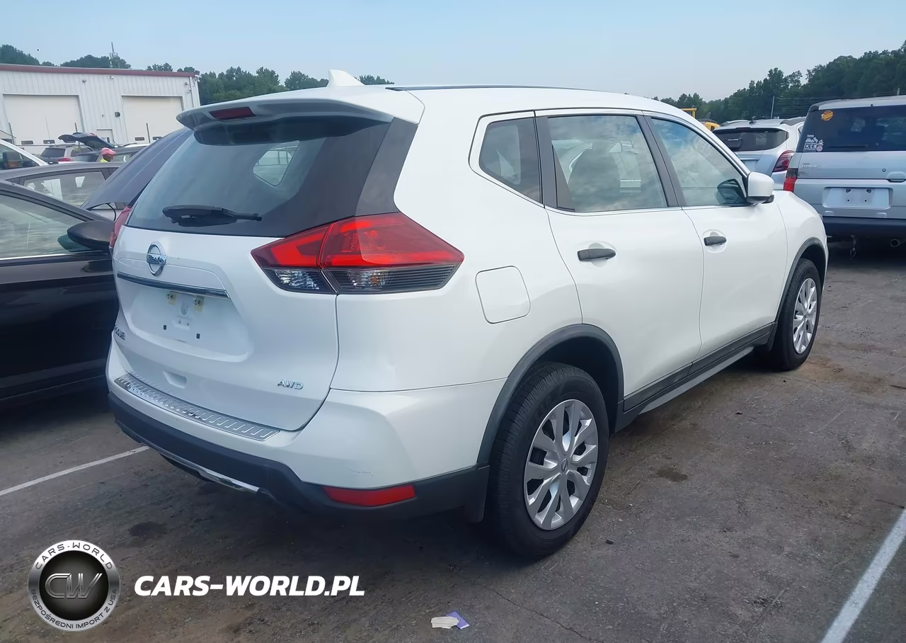 2018 Nissan Rogue S VIN:KNMAT2MV1JP571115 - 4