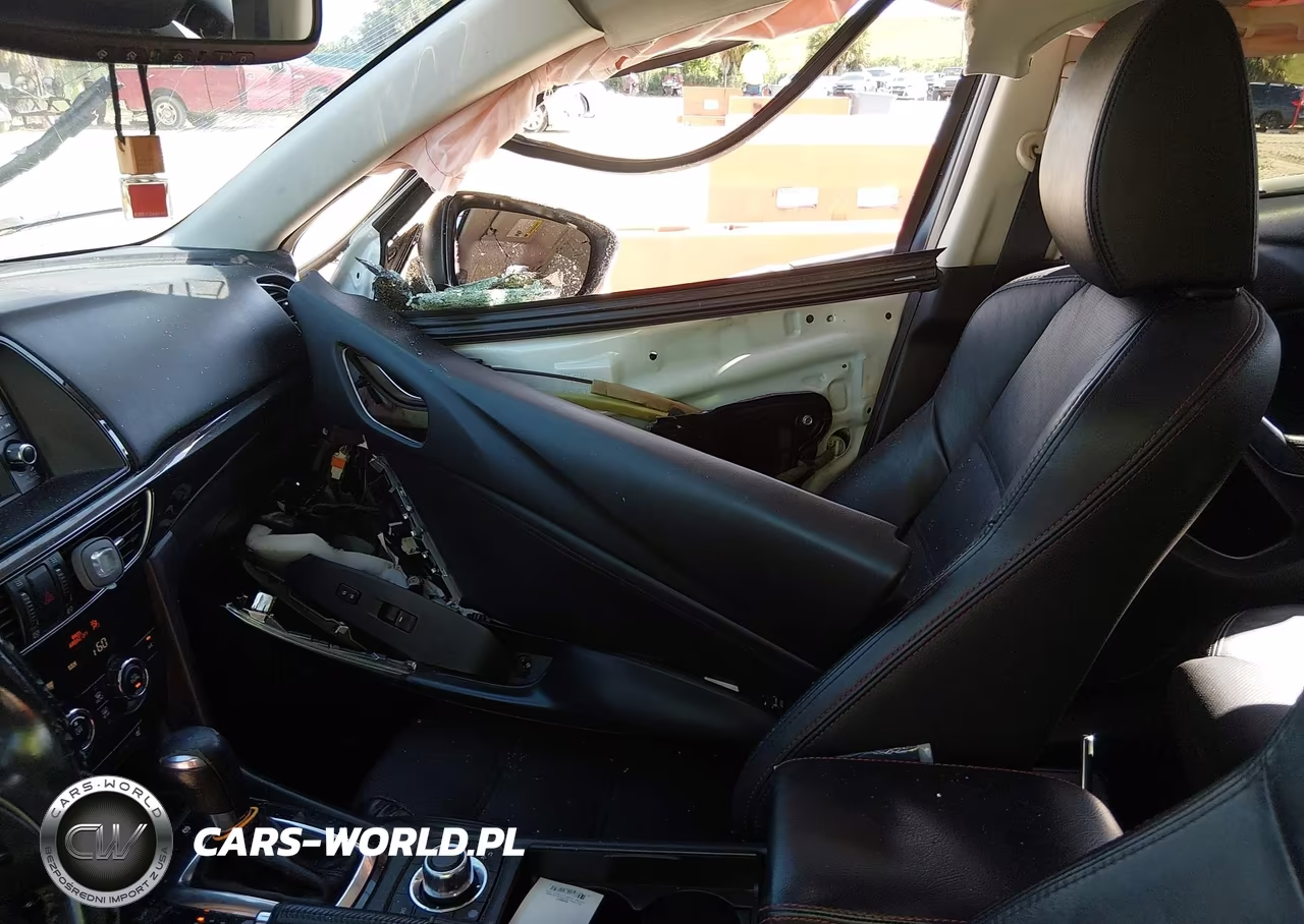 2015 Mazda Mazda6 I Grand Touring VIN:JM1GJ1W51F1211425 - 5