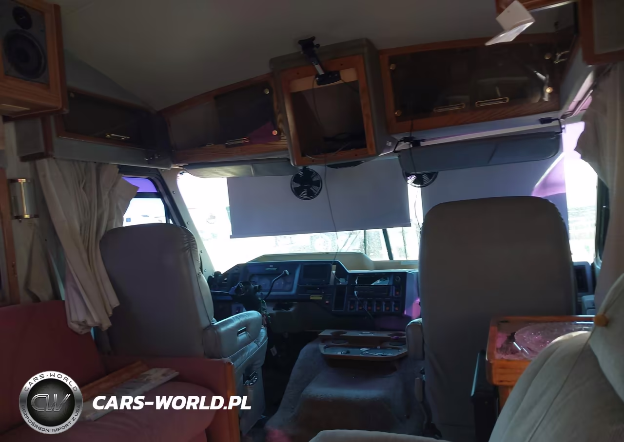 1994 Chevrolet P30 VIN:1GBKP37N0R3308146 - 5