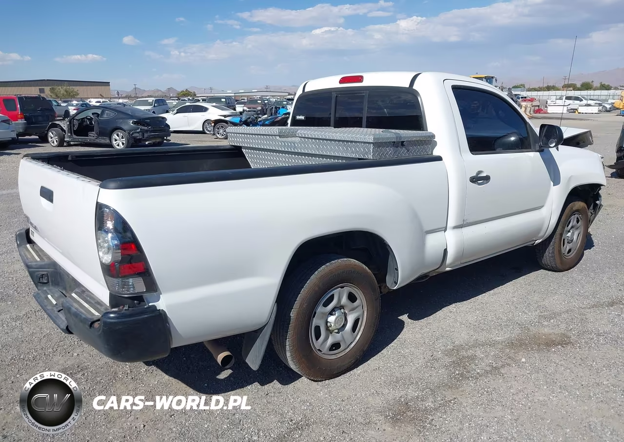 2014 Toyota Tacoma VIN:5TFNX4CN1EX040330 - 4