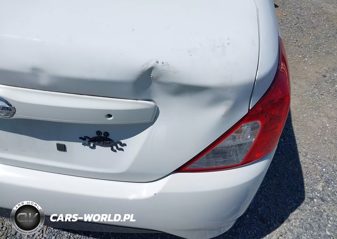2016 Nissan Versa 1.6 S VIN:3N1CN7AP8GL880352 - 14