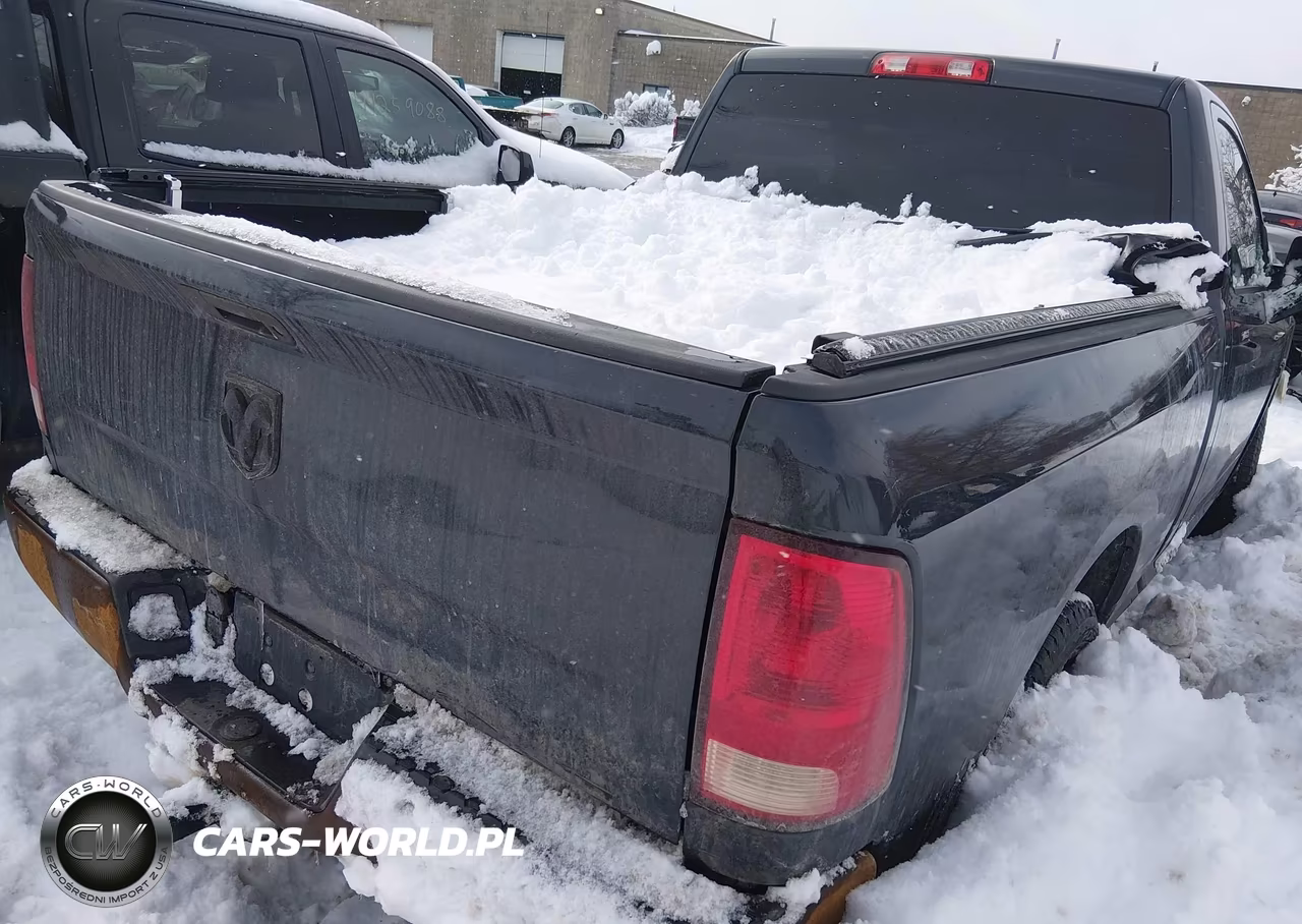 2016 Ram 1500 Tradesman VIN:3C6JR6AG3GG217306 - 4